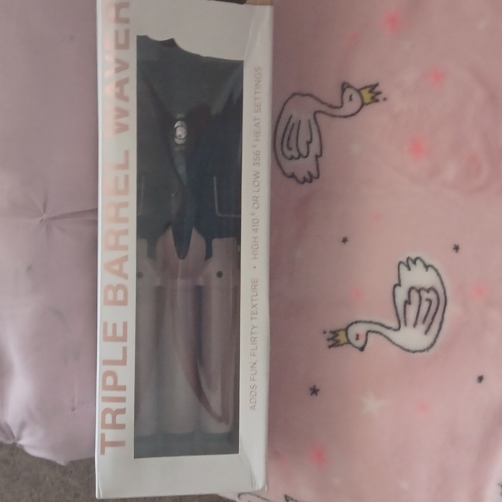 TRUE BEAUTY TRIPLE BARREL WAVER NEW